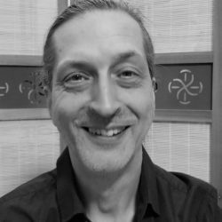 Yogalehrer-helmut-wostatek-yoga-fuer-bueromenschen2 Yogalehrer-helmut-wostatek-yoga-fuer-bueromenschen